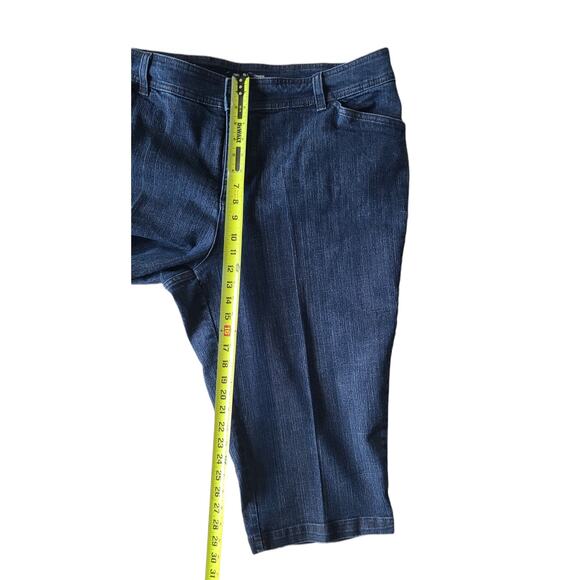 Liz Claiborne Capri Blue Jeans Women's 22 W - Picture 4 of 9